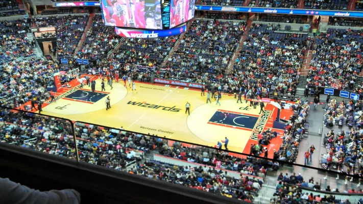 NBA搜狐体育：你的“数字主场”，快、深、全、互动四维解析